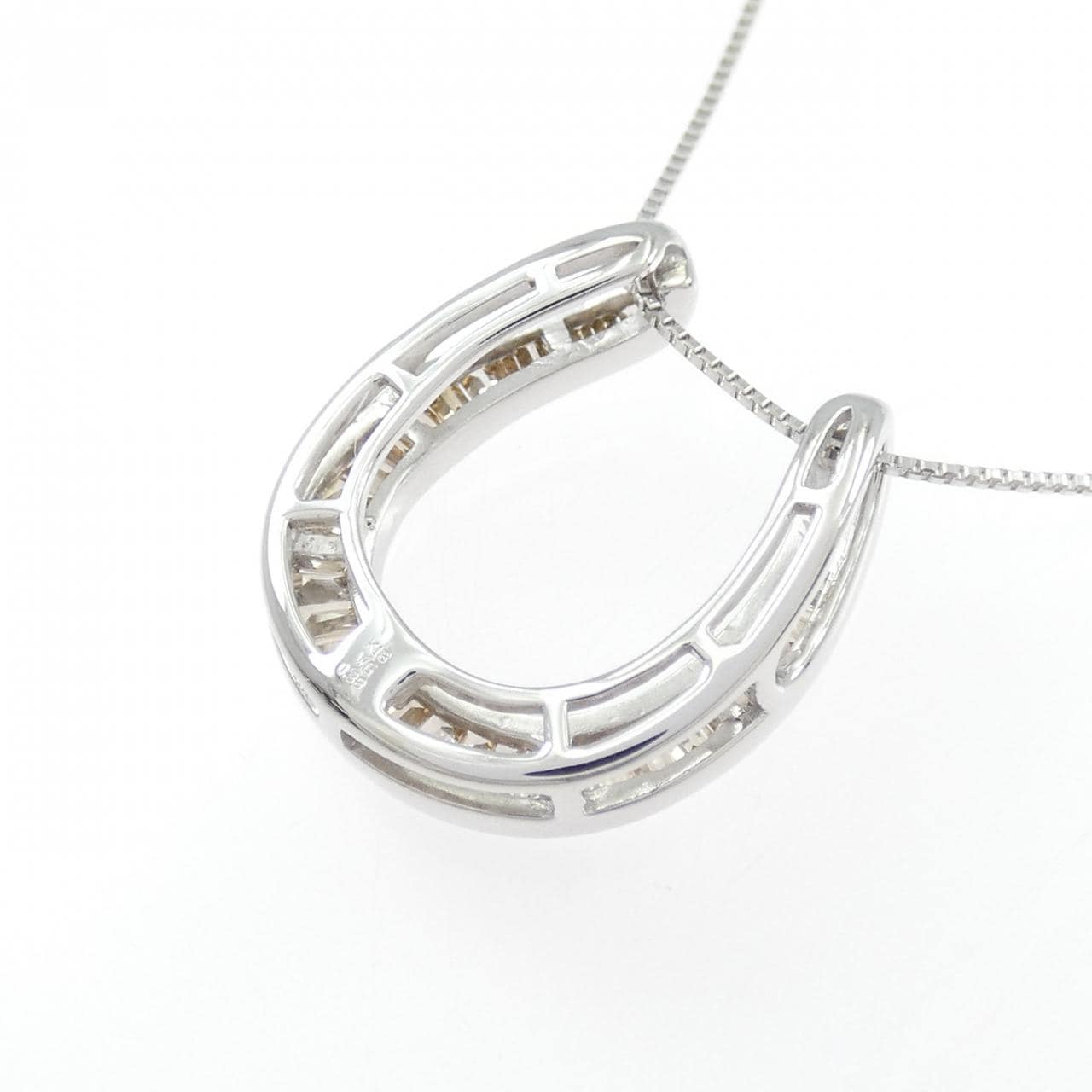 K18WG ホースシュー ダイヤモンド ネックレス 0.38CT