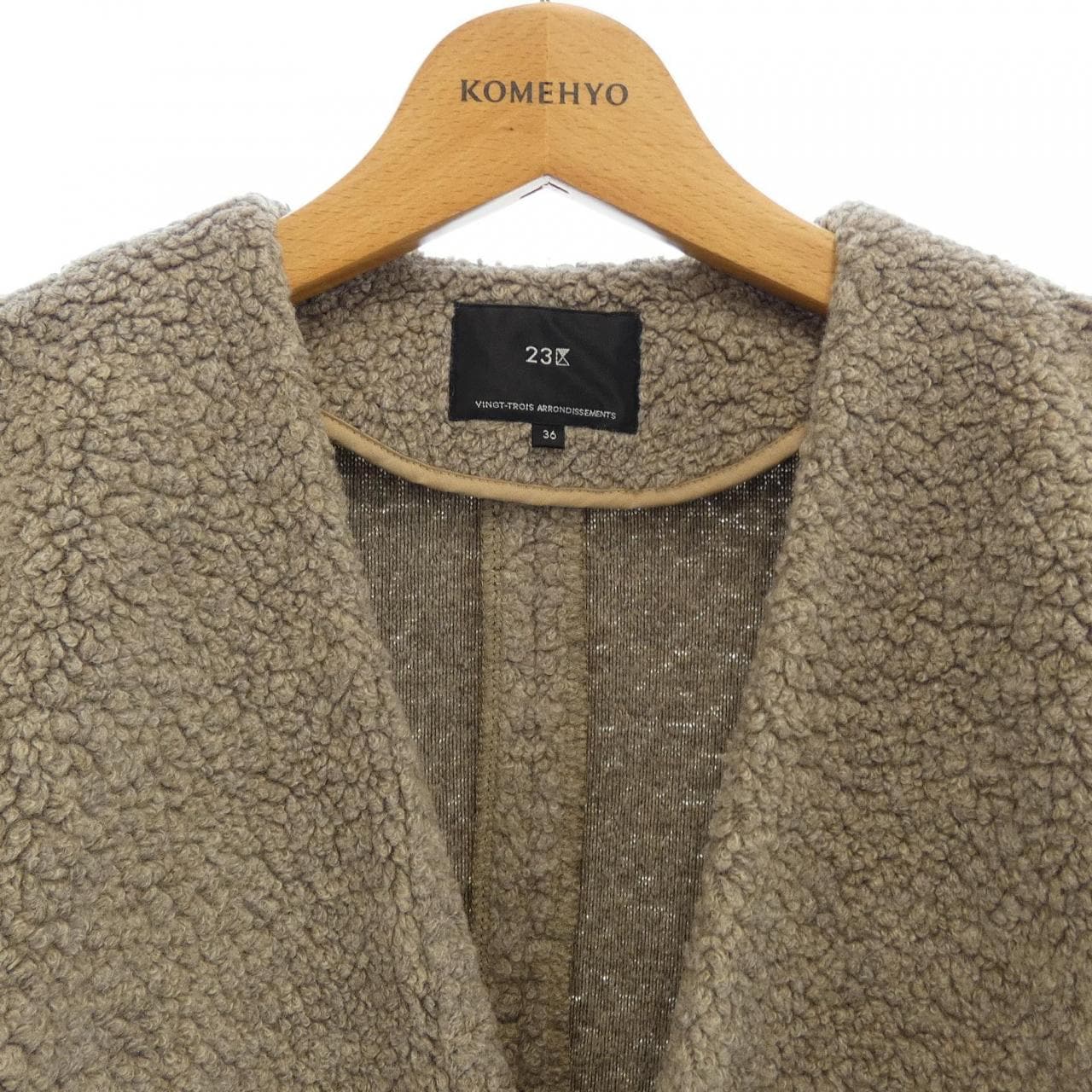 ニジュウサンク 23区 コート