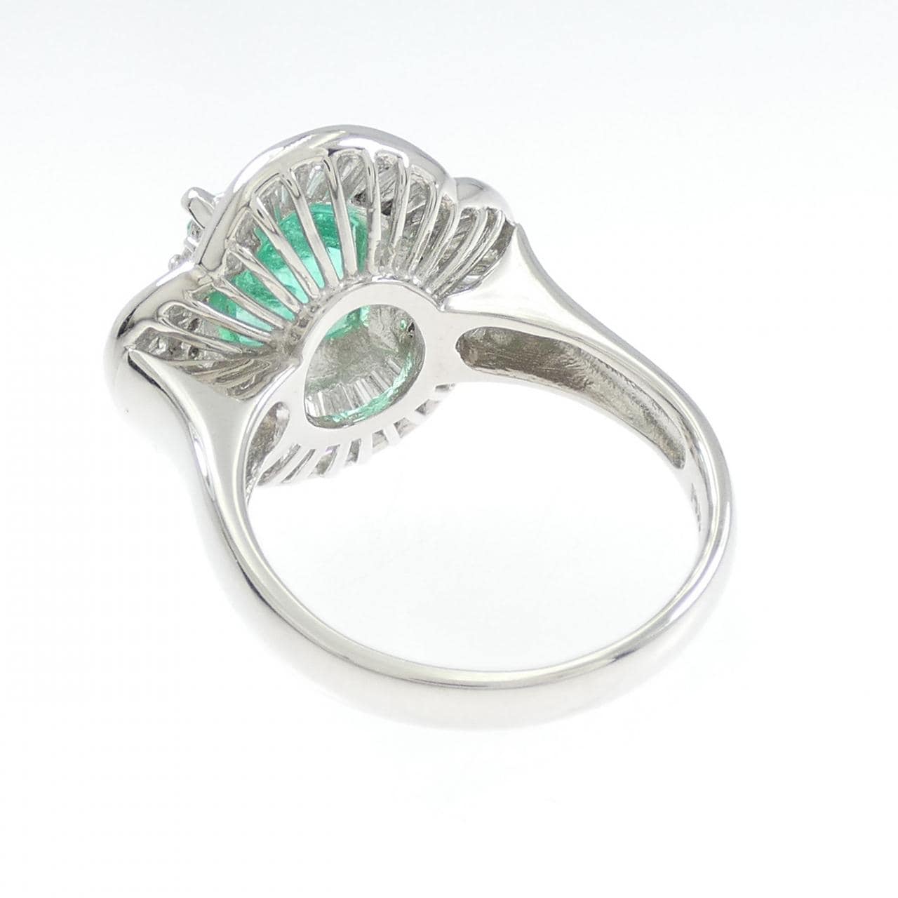 PT900翡翠戒指2.30CT