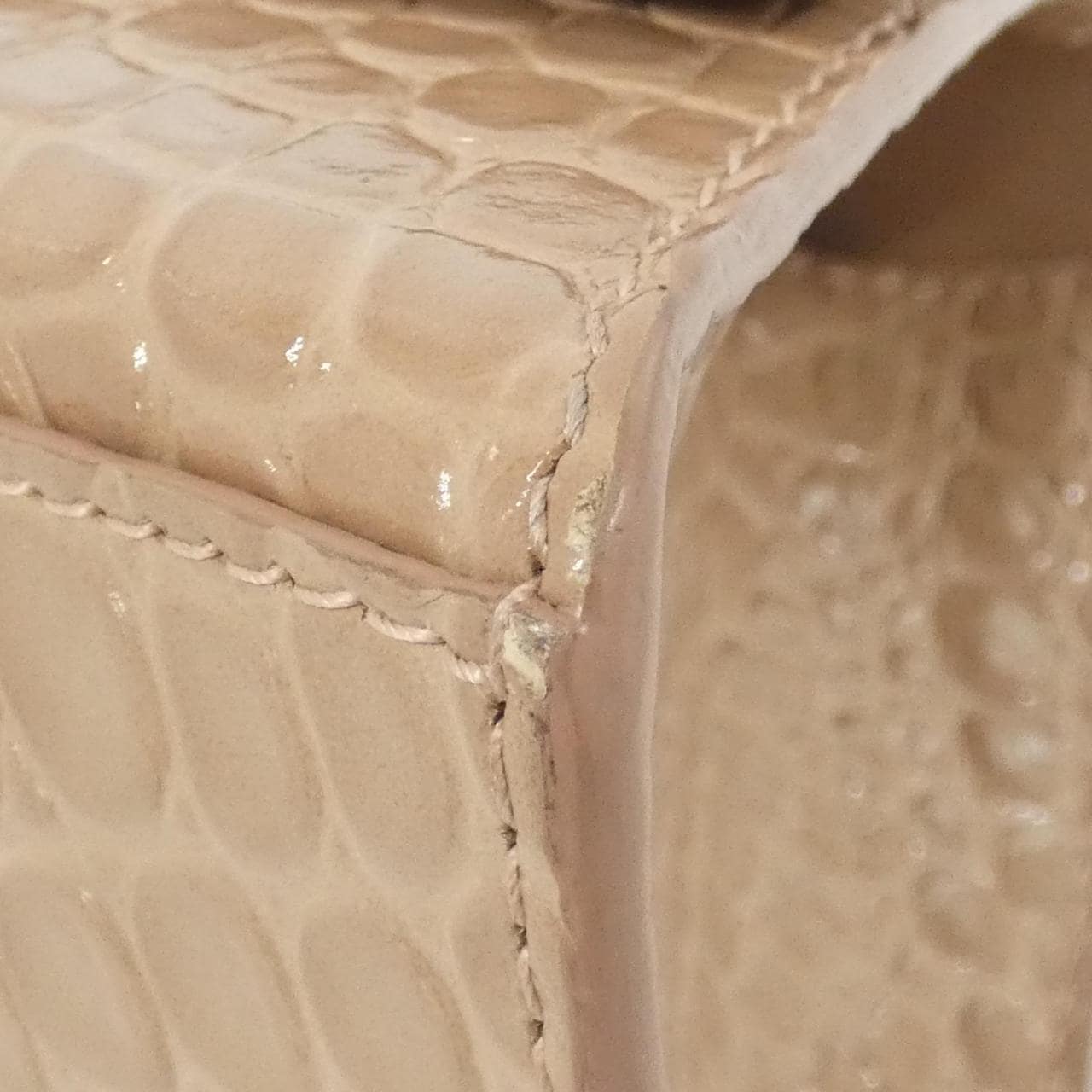 BALENCIAGA沙漏小号593546 1LRGM 包