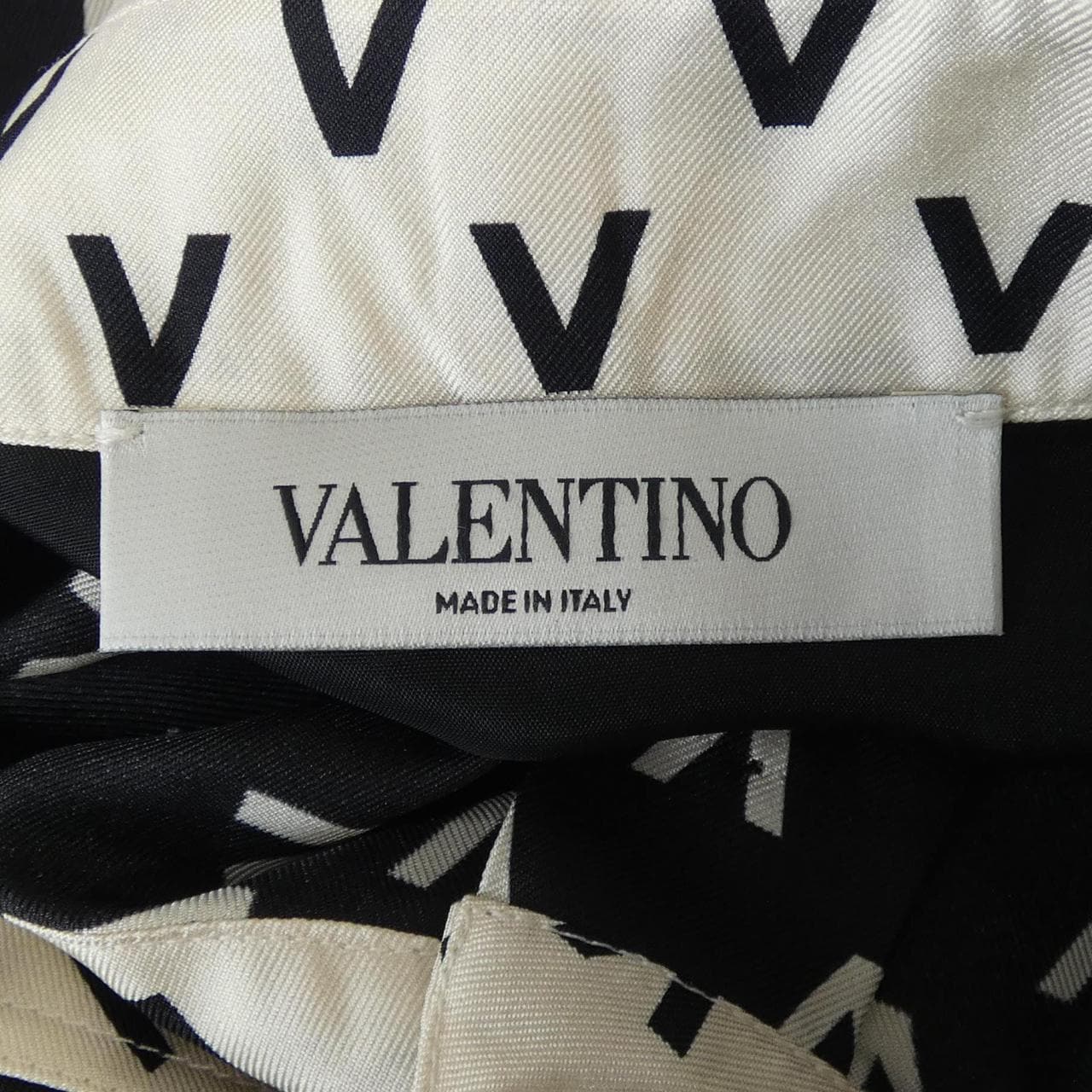 ヴァレンティノ VALENTINO オールインワン