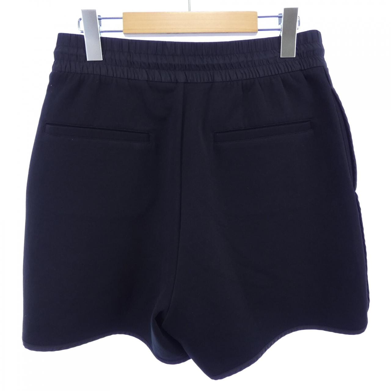 エンポリオアルマーニ EMPORIO ARMANI ショートパンツ