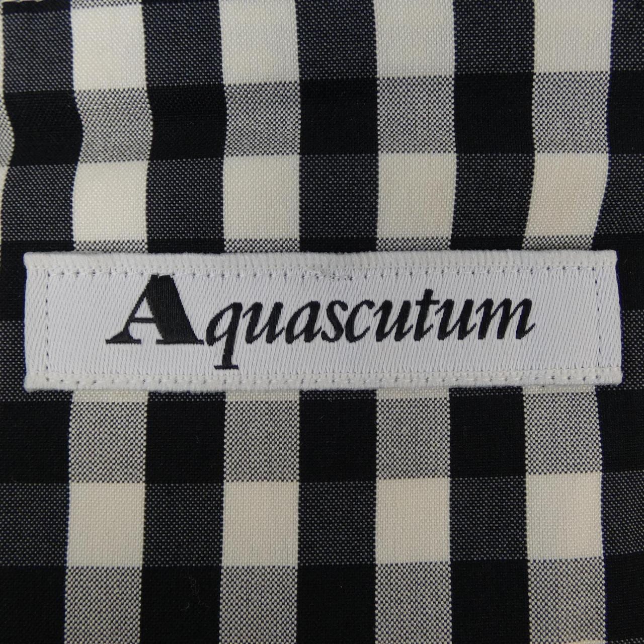 アクアスキュータム Aquascutum スカート
