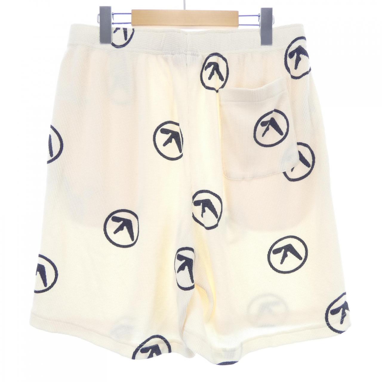 シュプリーム SUPREME ショートパンツ