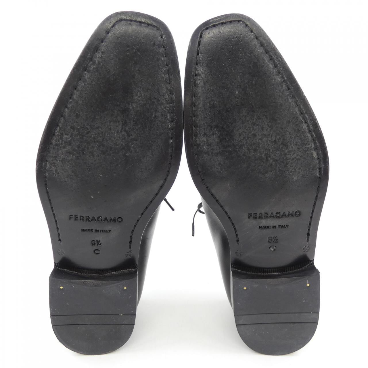 FERRAGAMO鞋