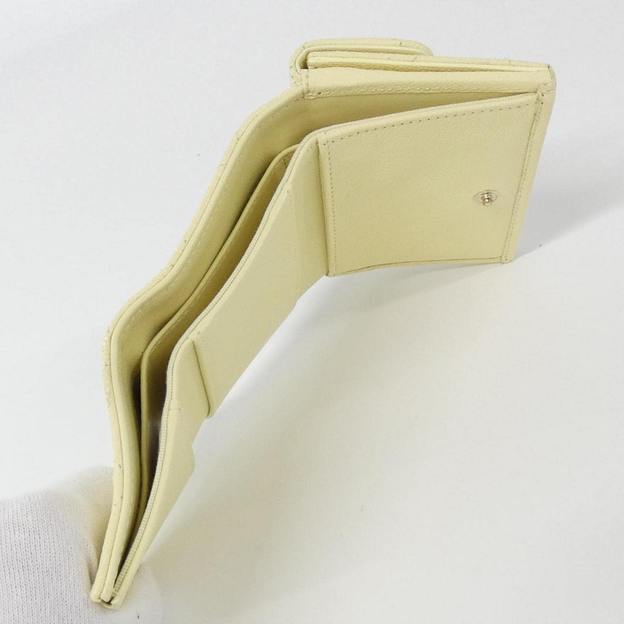 シャネル タイムレスクラシック ライン AP0230 財布