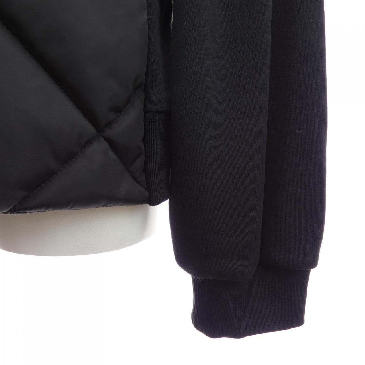 モンクレール MONCLER 10938G00013 89B02 ダウンジャケット