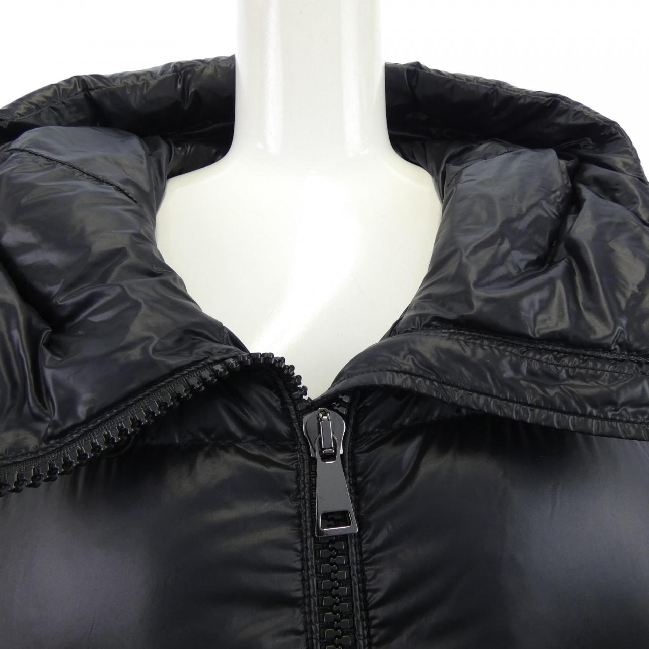 モンクレール MONCLER SERITTE ダウンジャケット