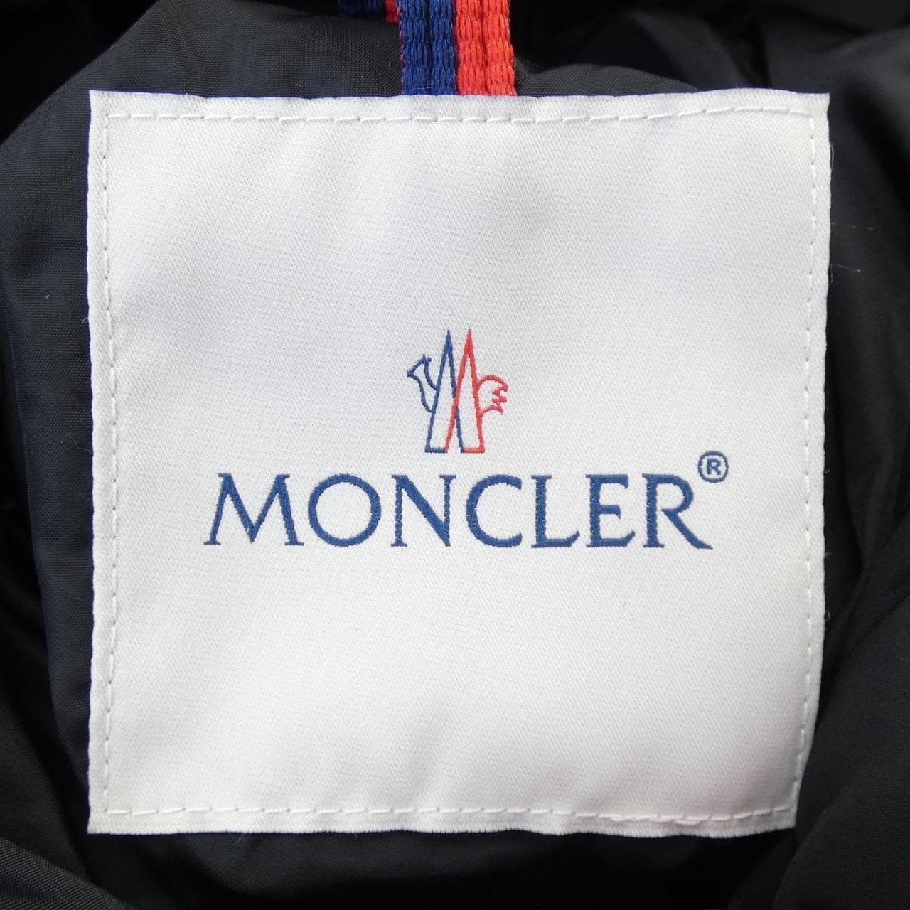 モンクレール MONCLER ダウンジャケット