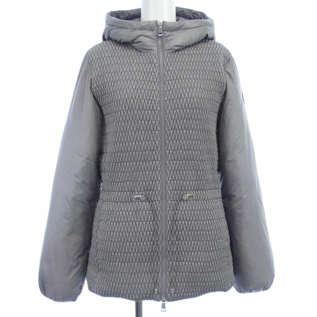 モンクレール MONCLER ダウンジャケット