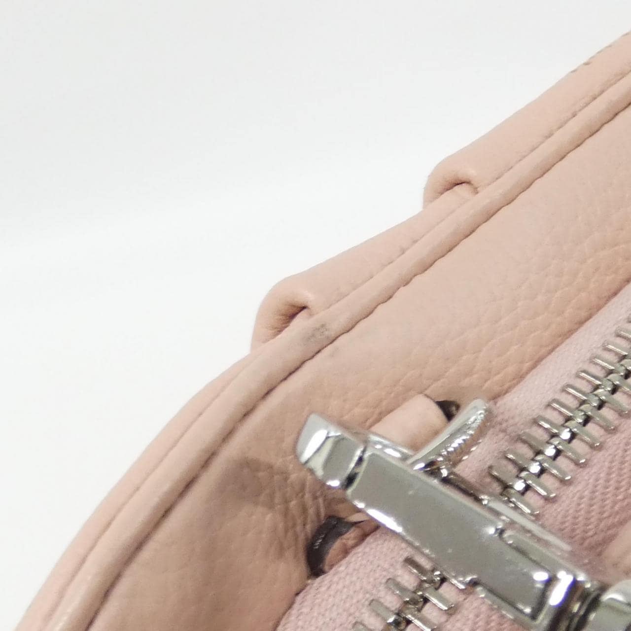 ルイヴィトン マヒナ スカラ ミニ M80092 ショルダーバッグ