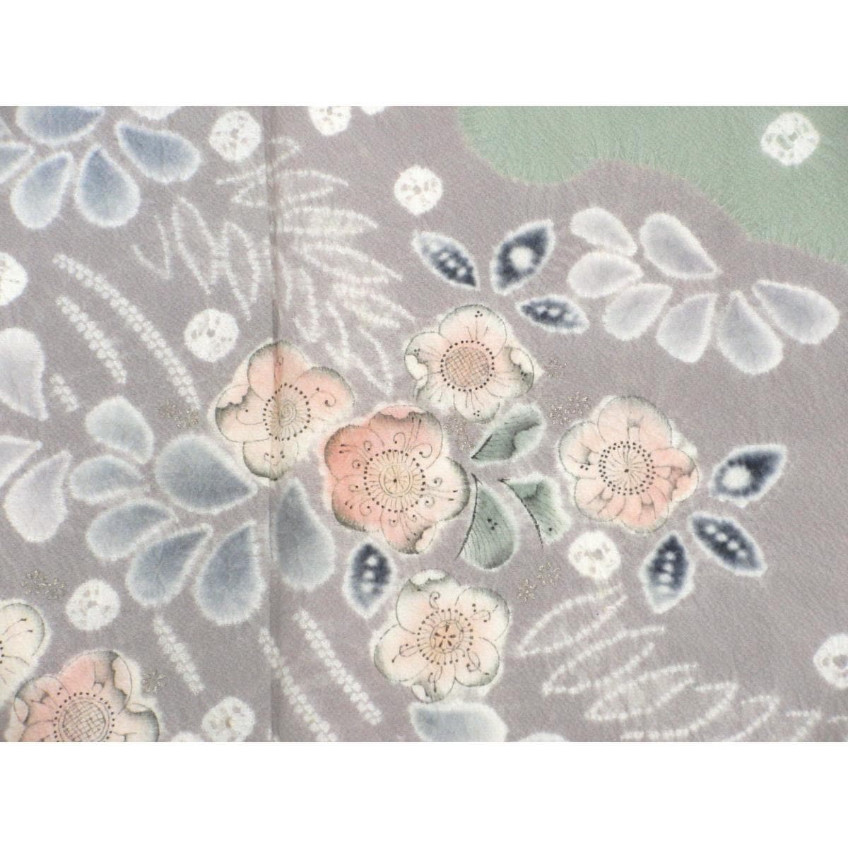 訪問着　金彩入り絞り加工