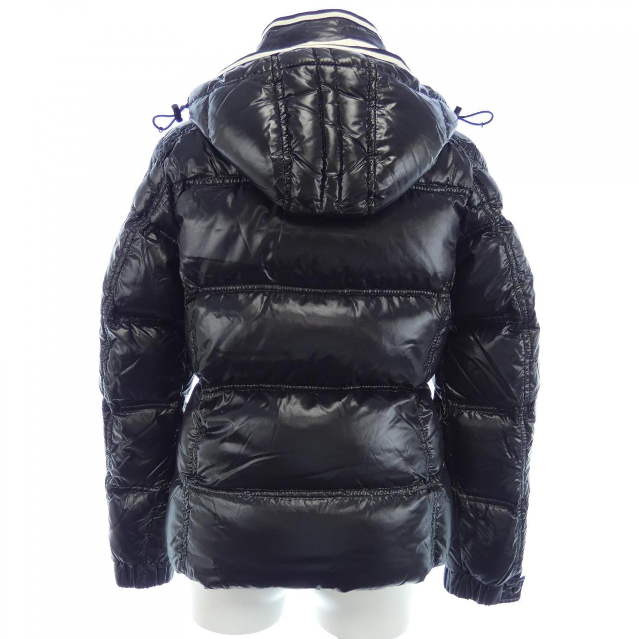 モンクレール MONCLER ダウンジャケット