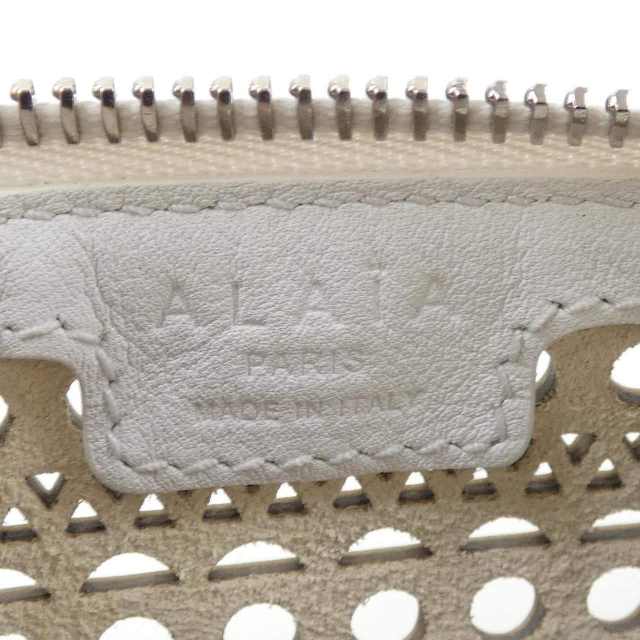 アライア ALAIA MINI TUBE BAG AA1P042CA262 BAG