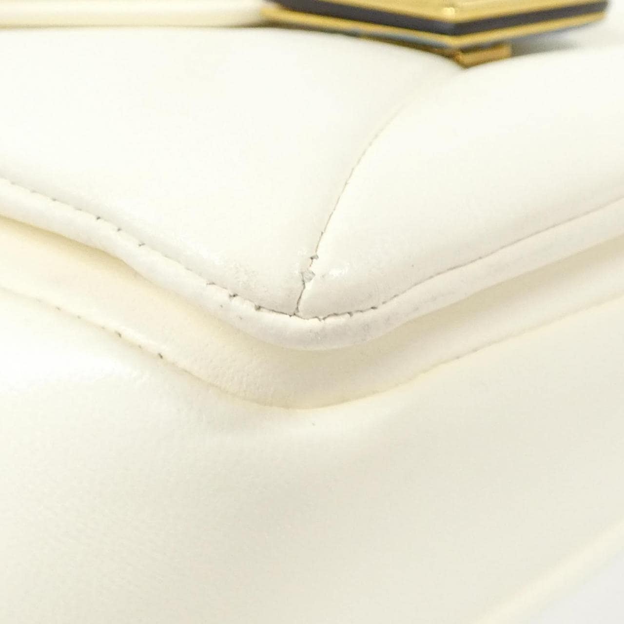 ヴァレンティノガラヴァーニ 3W2B0K21HHX ショルダーバッグ