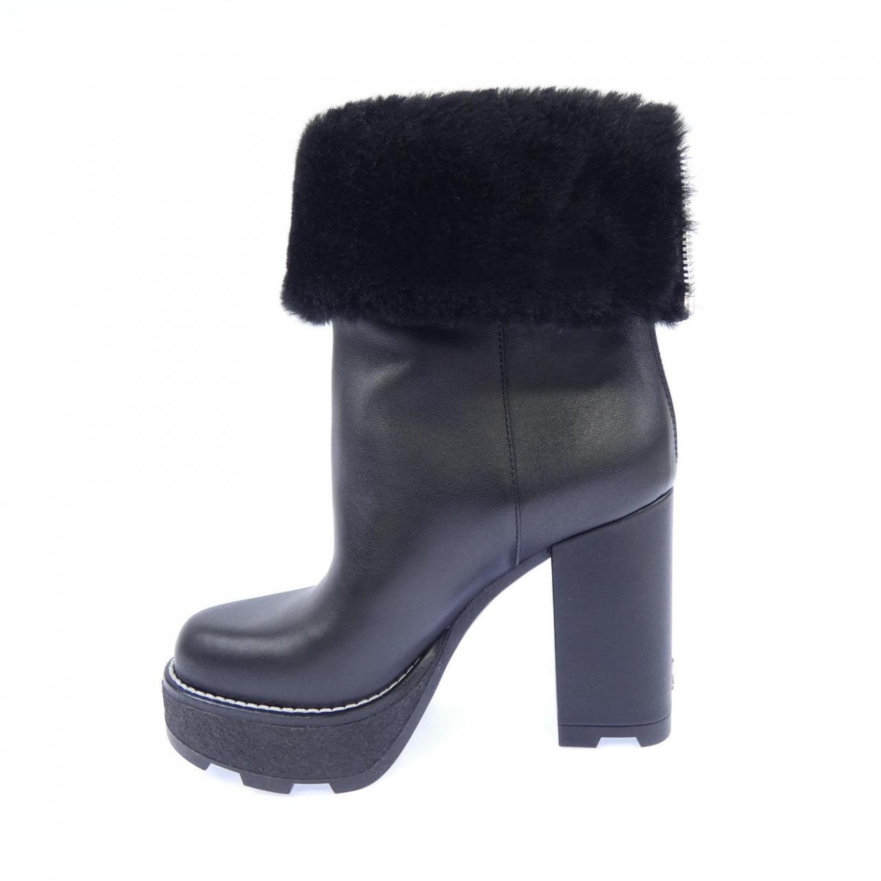 ルイヴィトン LOUIS VUITTON LVボブールライン ブーツ