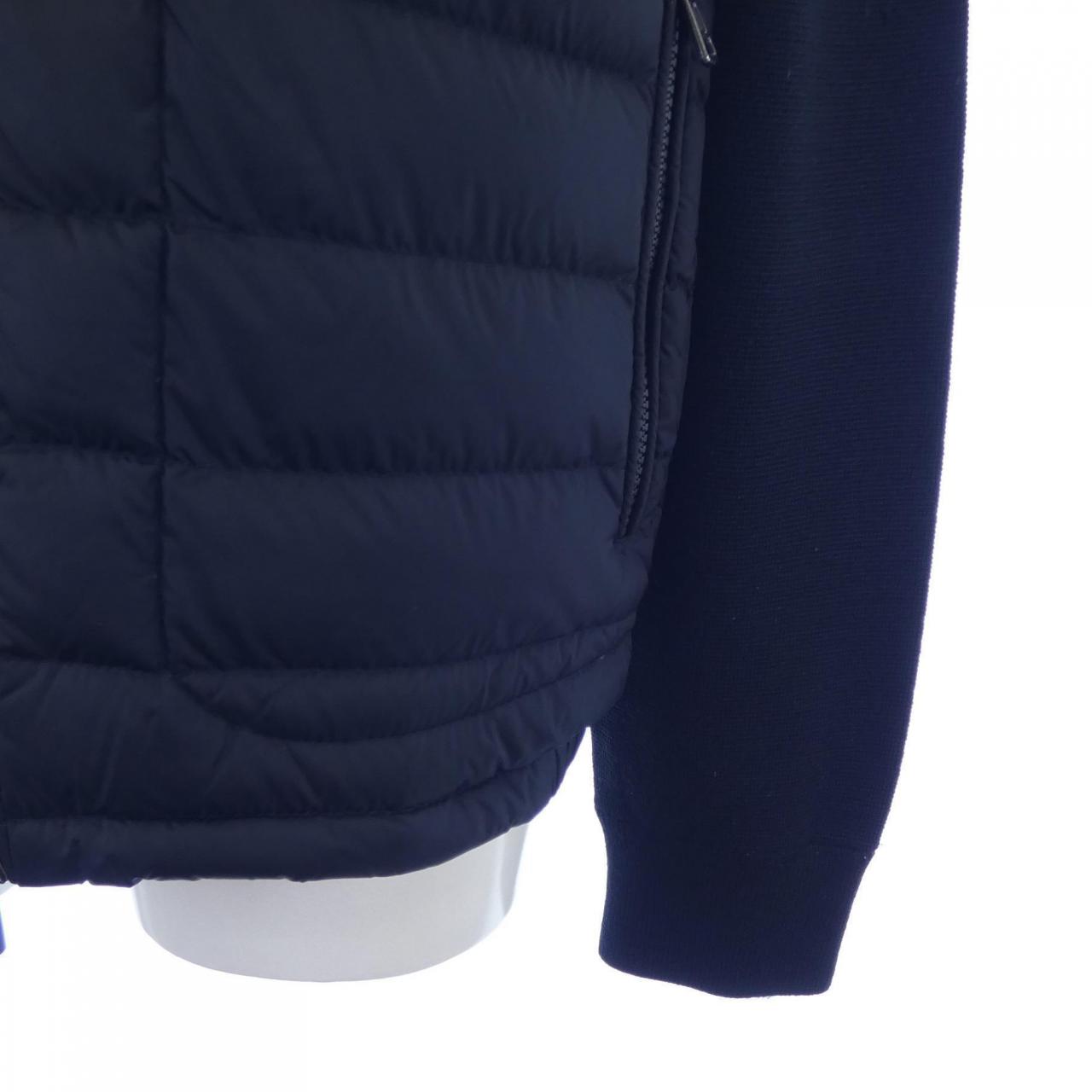 モンクレール MONCLER ダウンジャケット