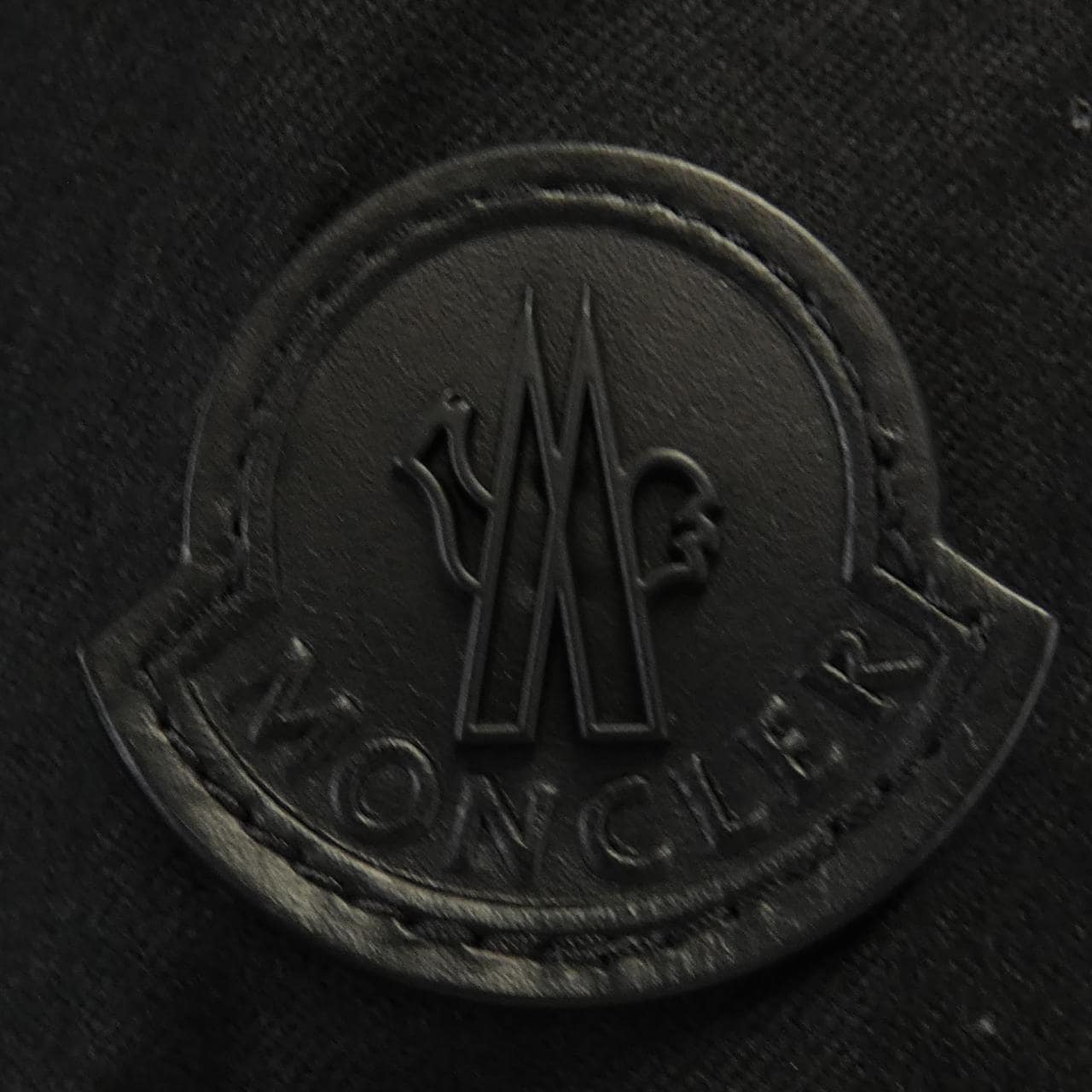 モンクレール MONCLER ダウンジャケット
