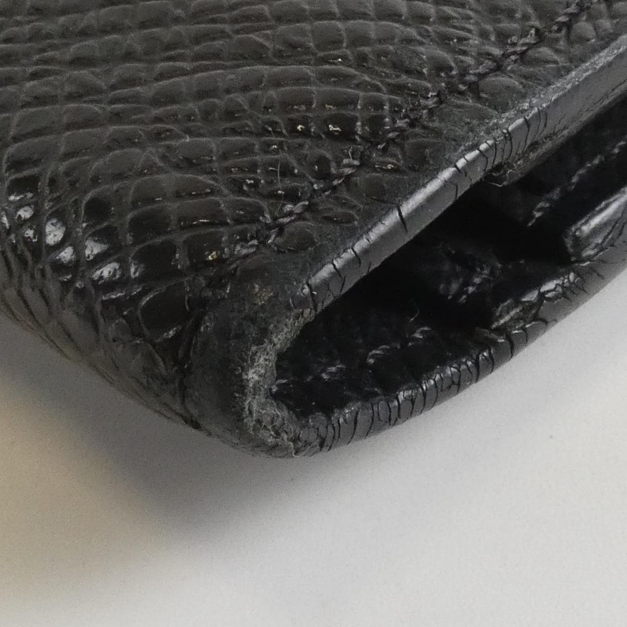 ルイヴィトン タイガ ポルトフォイユ ロン M30541 札入れ