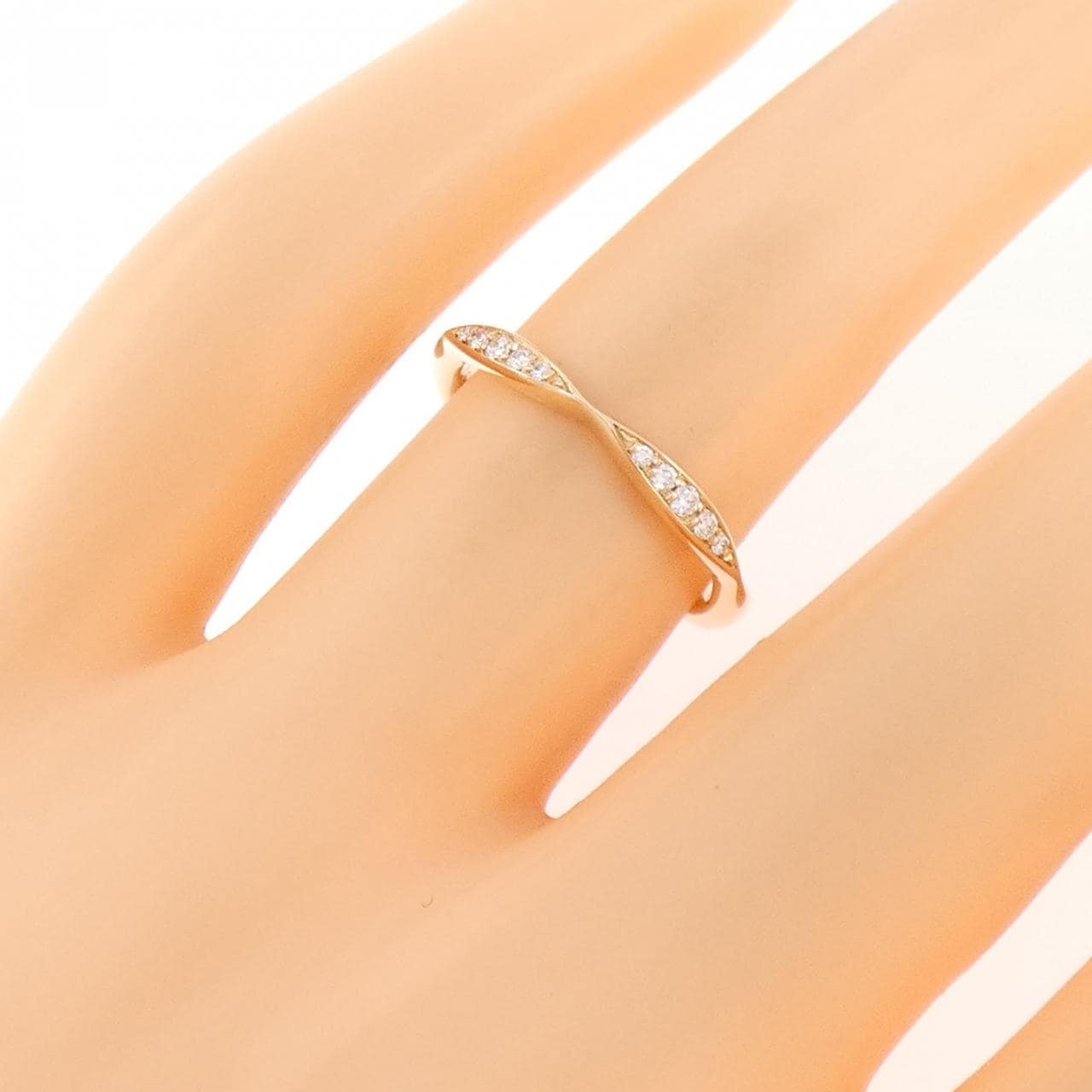 シャネル カメリア ハーフエタニティ リング