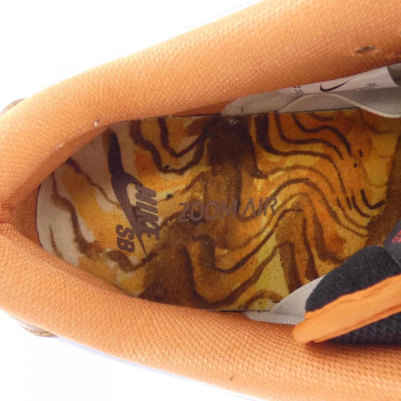 ナイキ NIKE CV1628-800　JASON DENG スニーカー