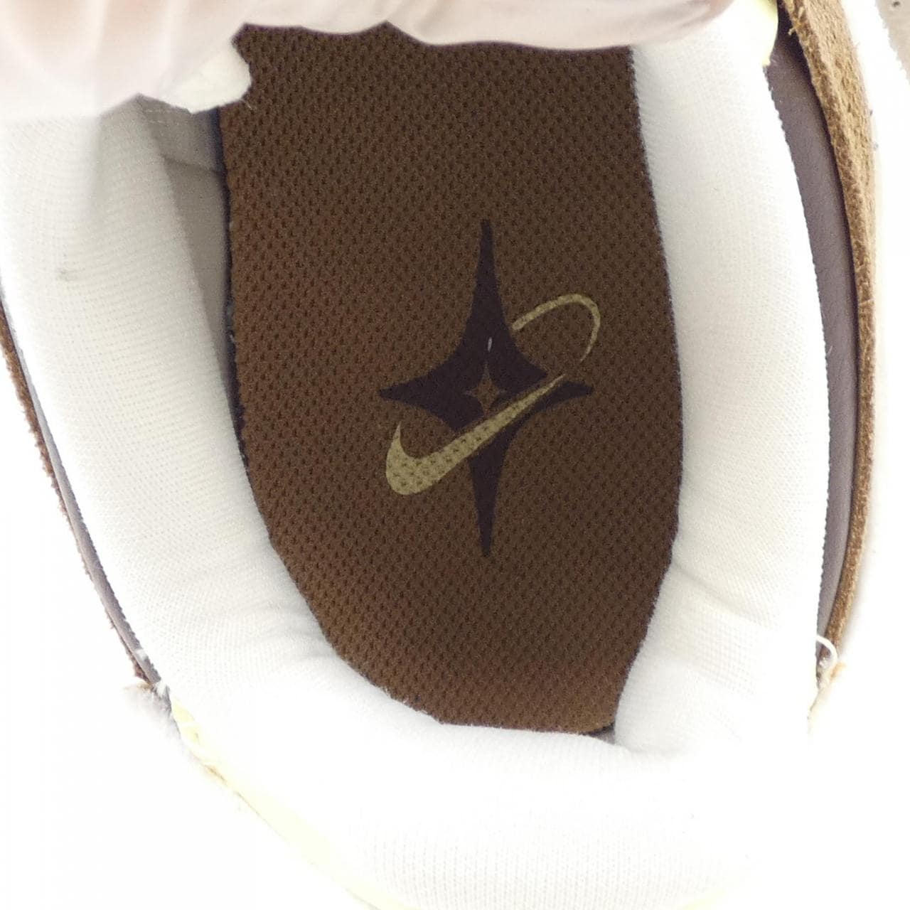 ナイキ NIKE FB1857-111 スニーカー