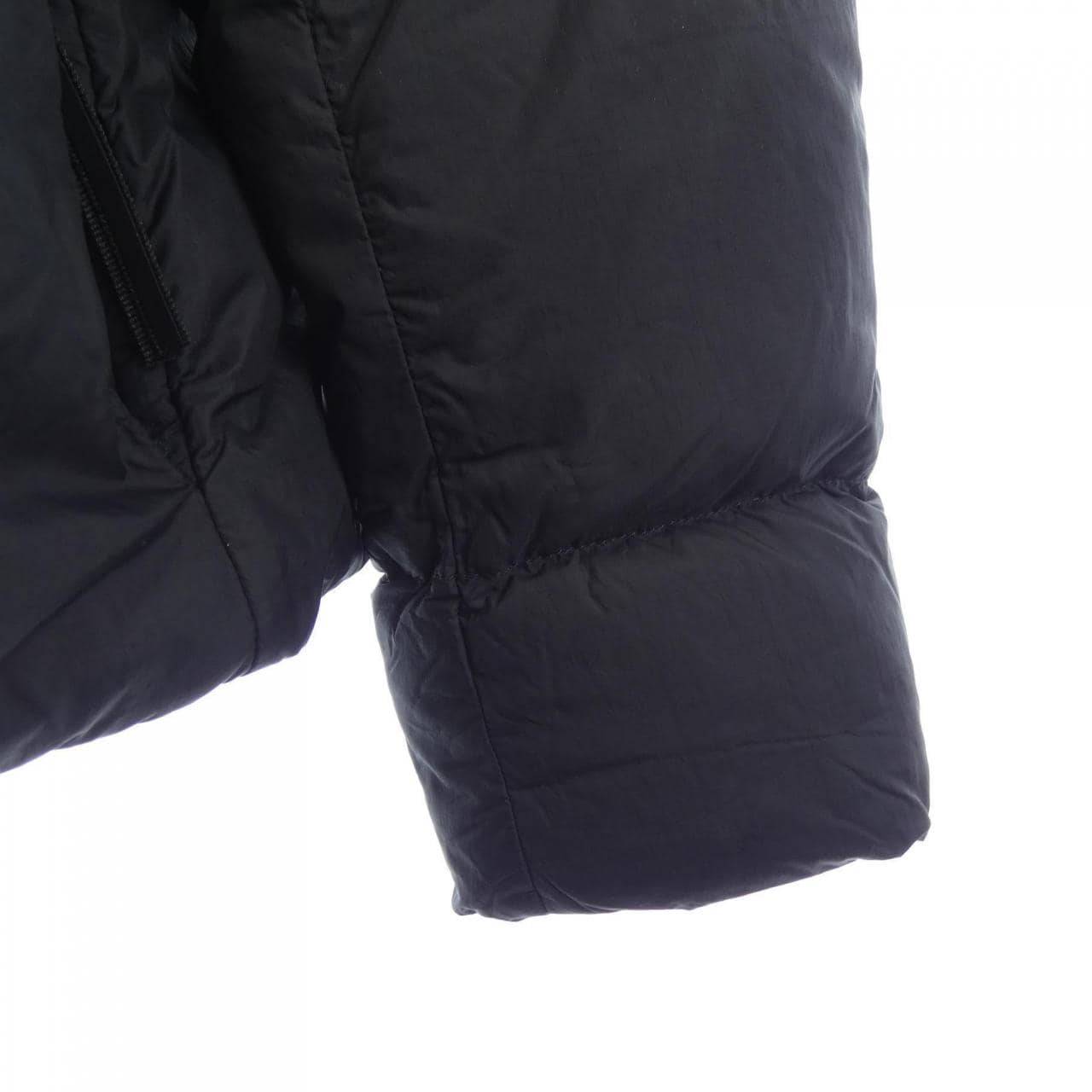 カナダグース CANADA GOOSE MONTGOMERY モントゴメリー 3042WT ダウンジャケット