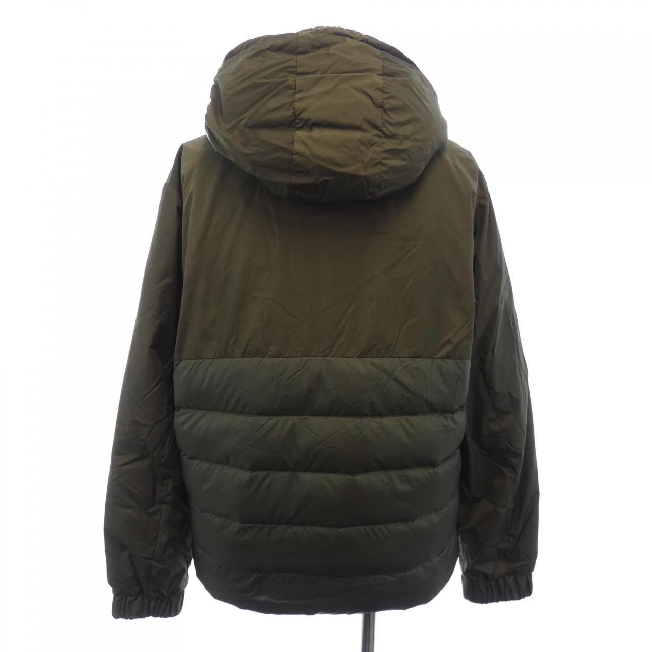 モンクレール MONCLER ダウンジャケット