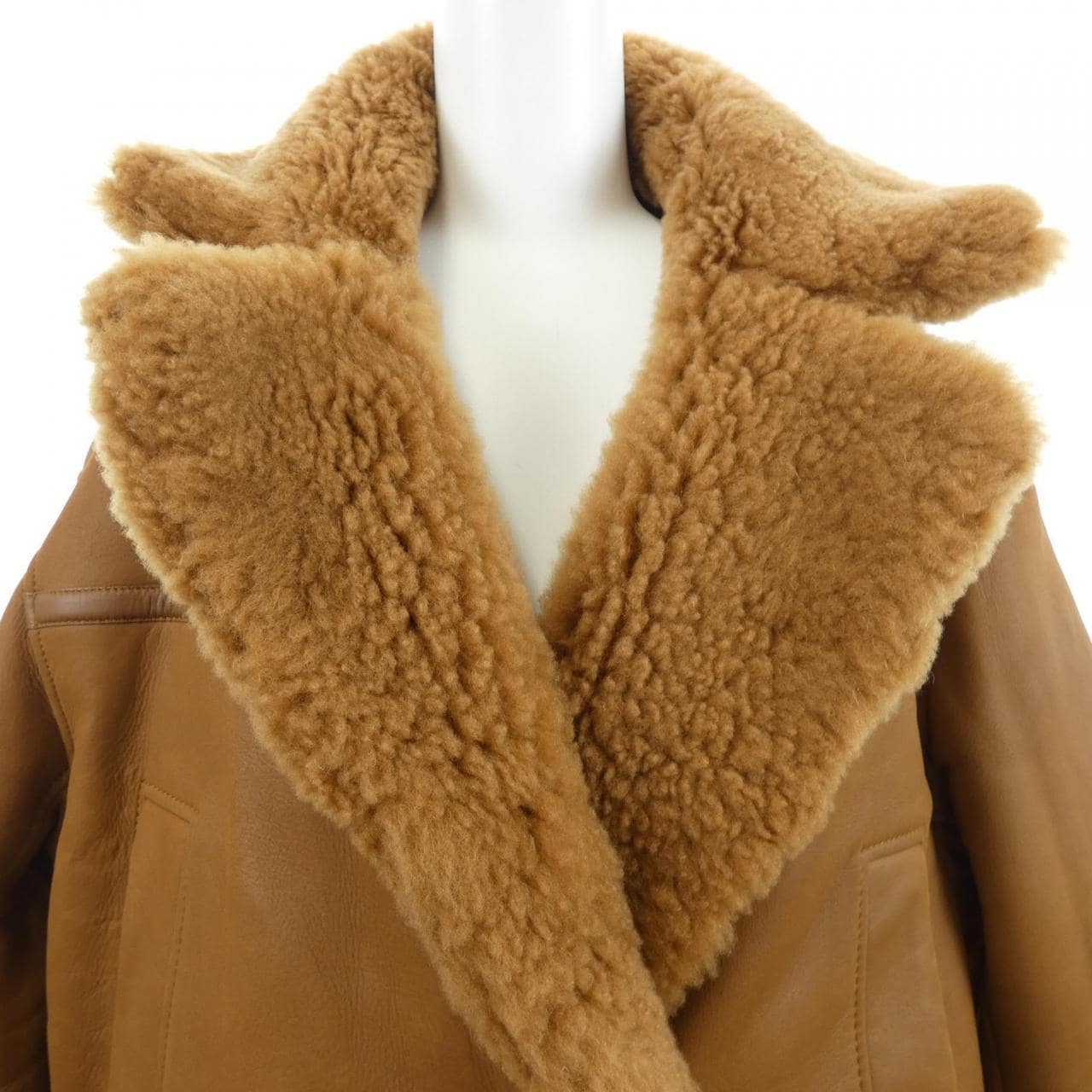 ロロピアーナ Loro Piana FAM4478 ムートンコート