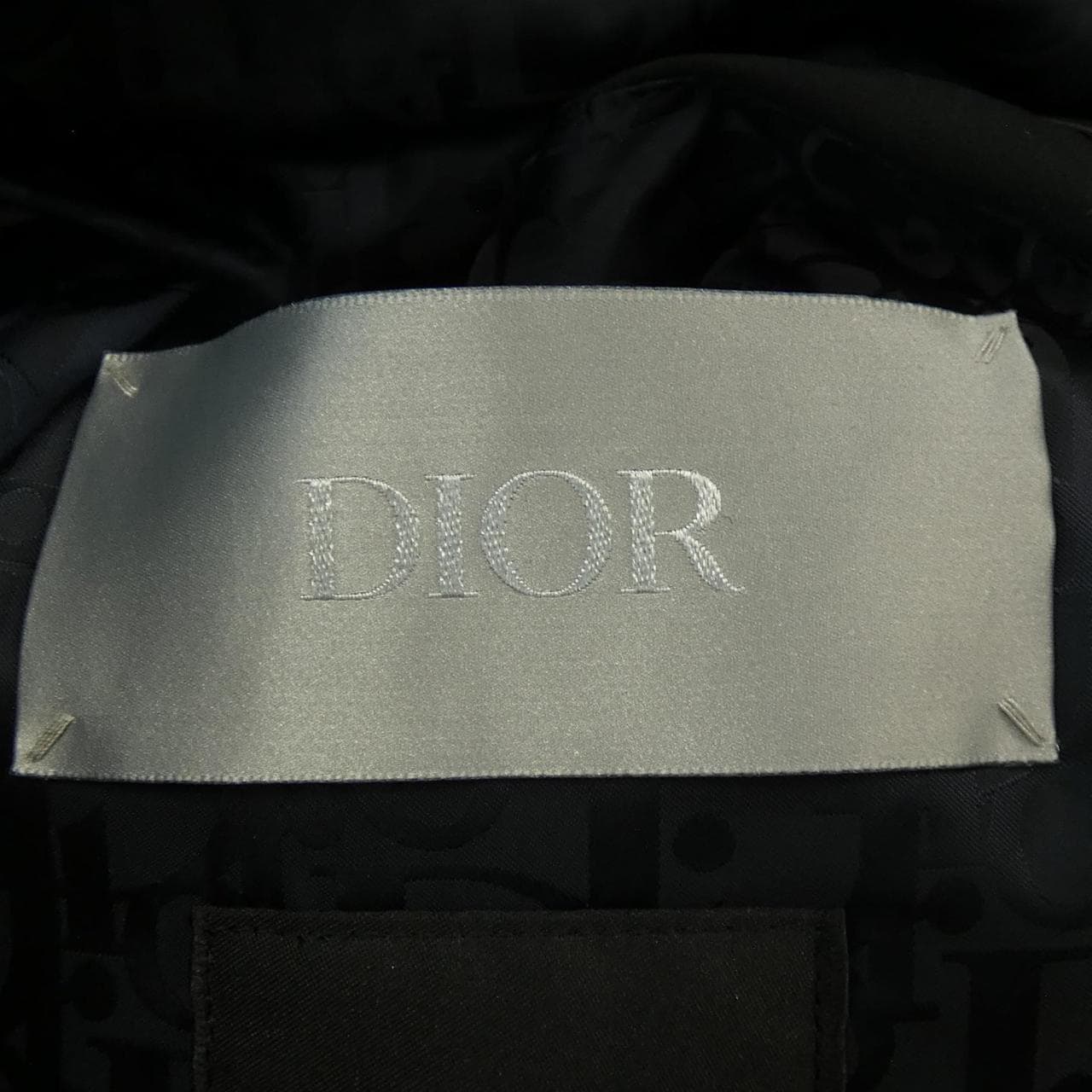 DIOR羽绒服