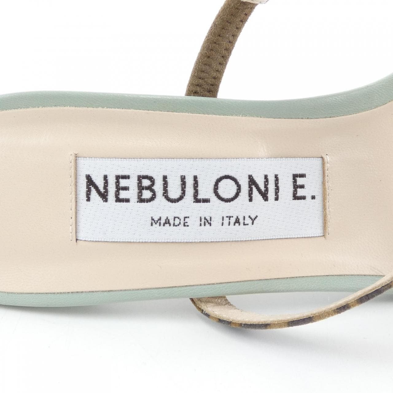 ヌブローニ NEBULONI E. サンダル