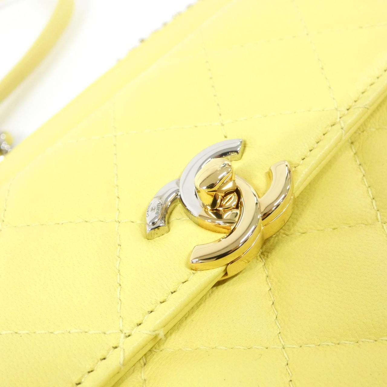 シャネル AP0172 チェーンクラッチ