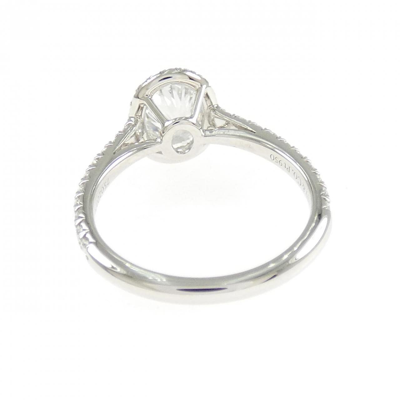 ティファニー ソレスト オーバル リング 0.80CT G VVS2
