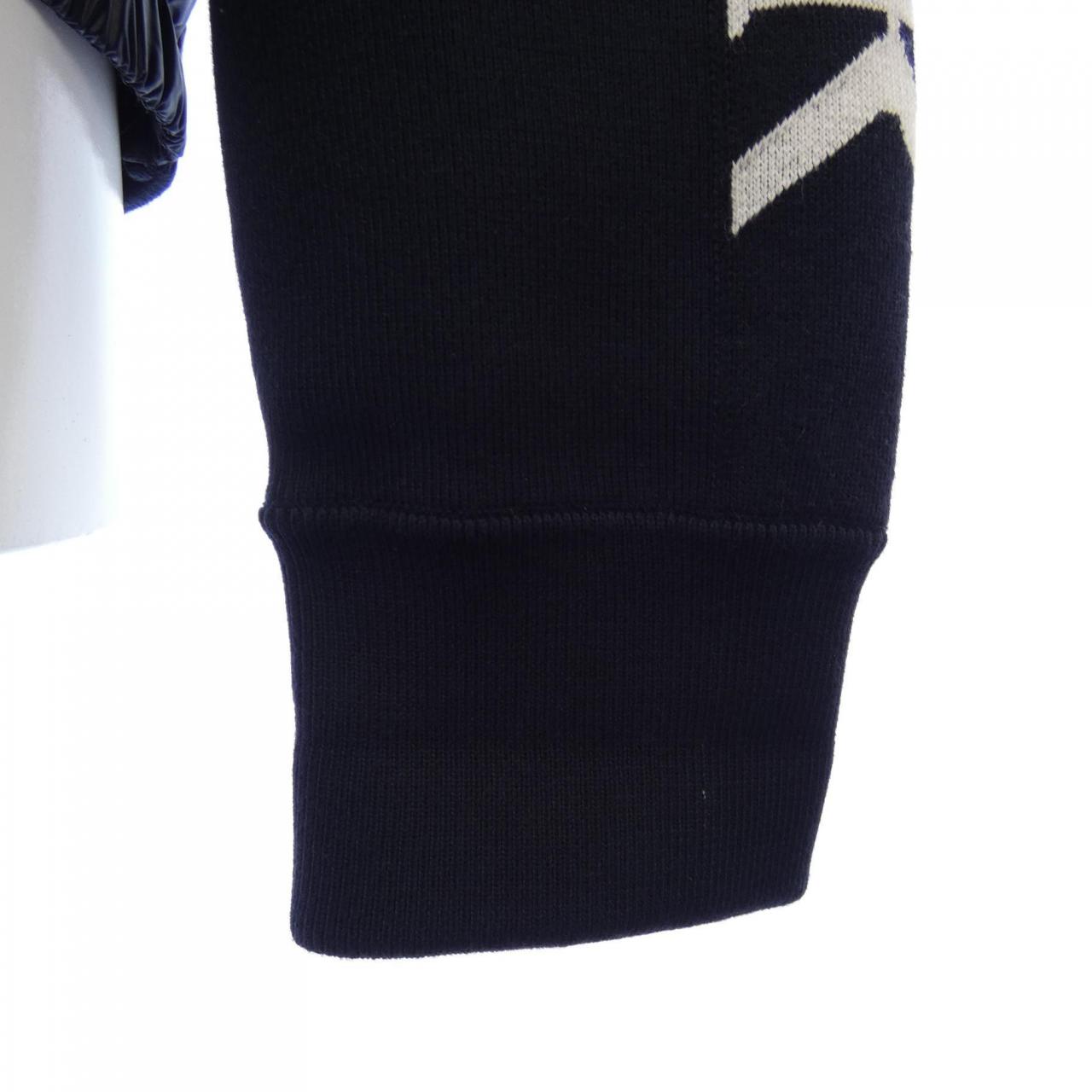 モンクレール MONCLER ダウンジャケット