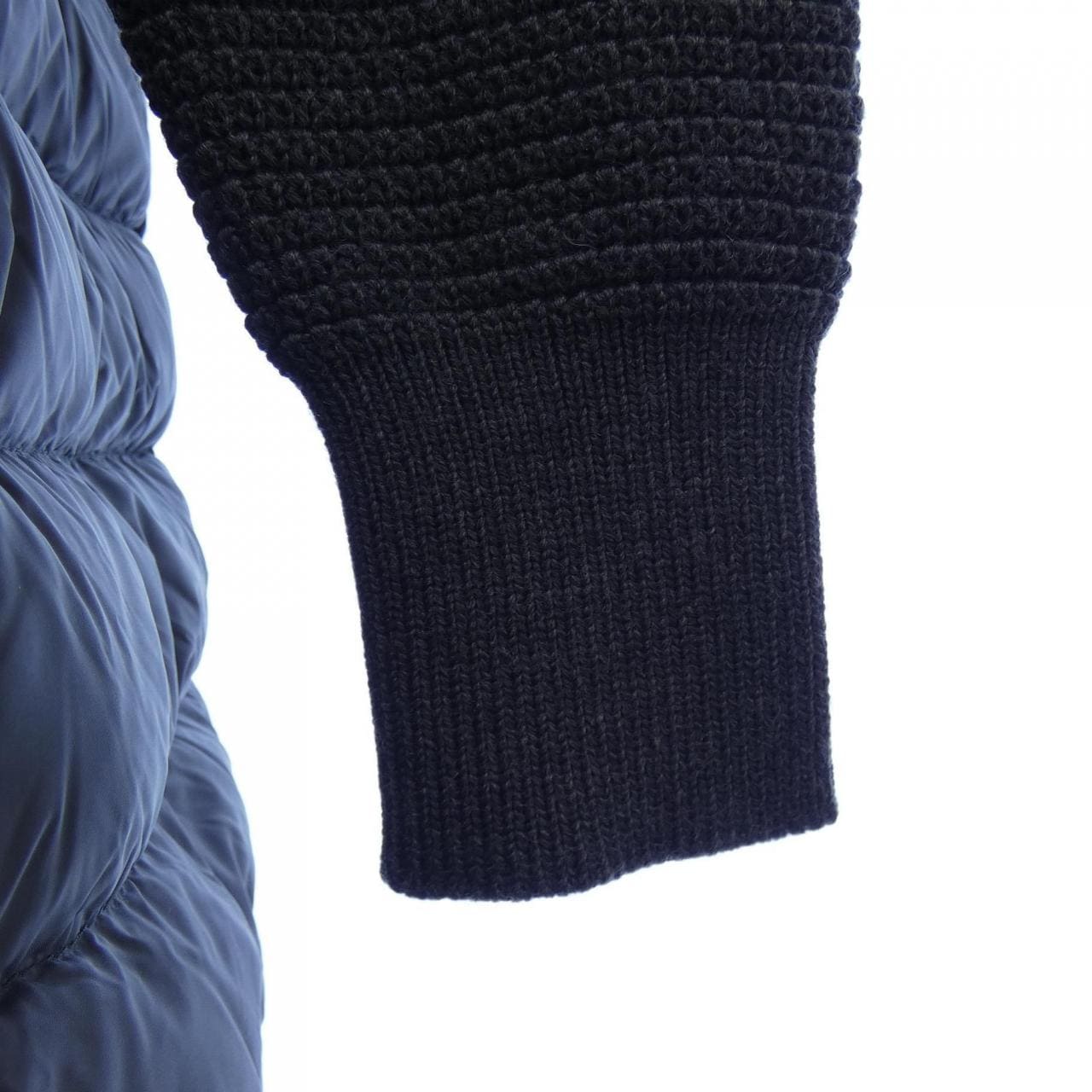 モンクレール MONCLER ダウンジャケット