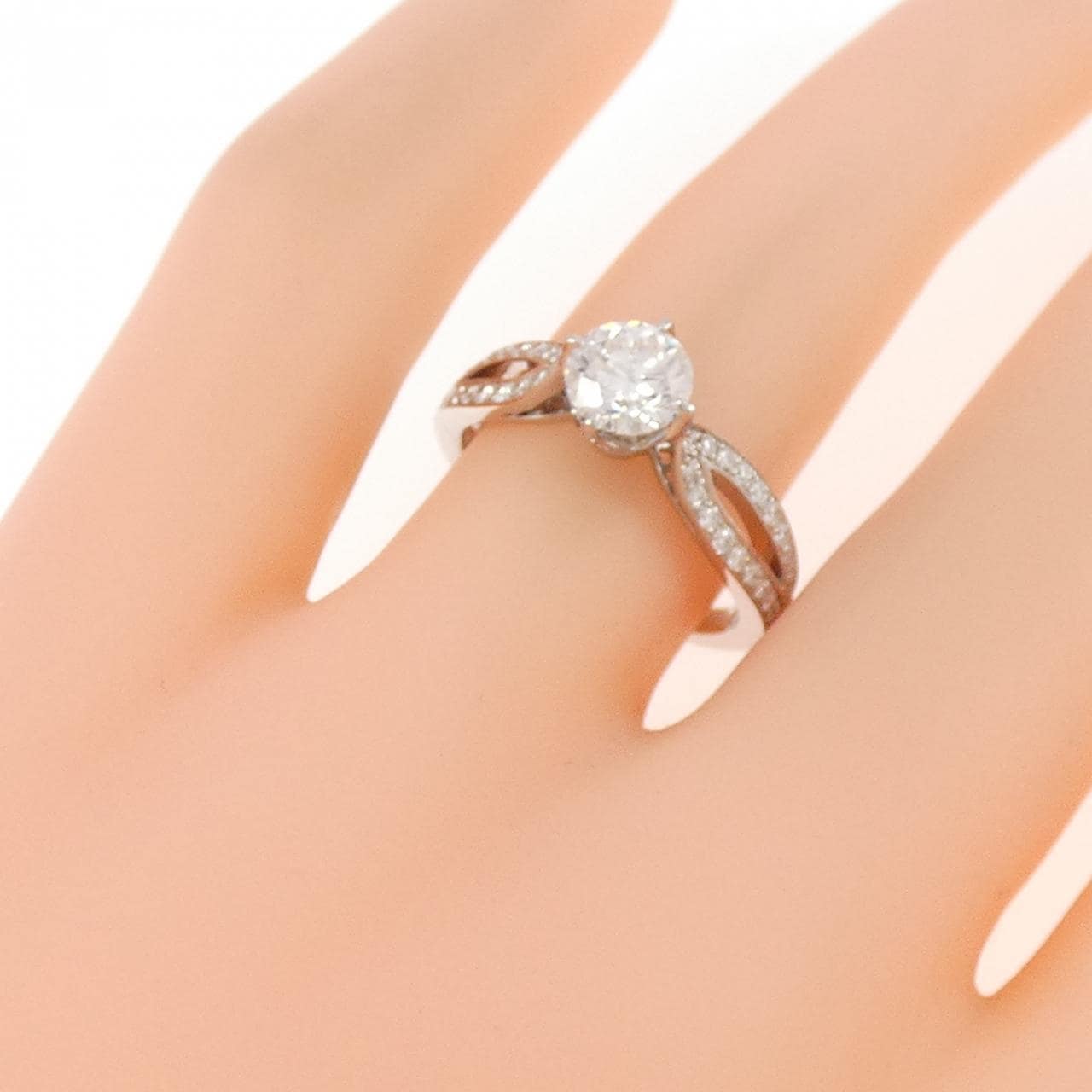 ブシュロン ポン ドゥ パリ リング 0.71CT F VVS2 3EXT