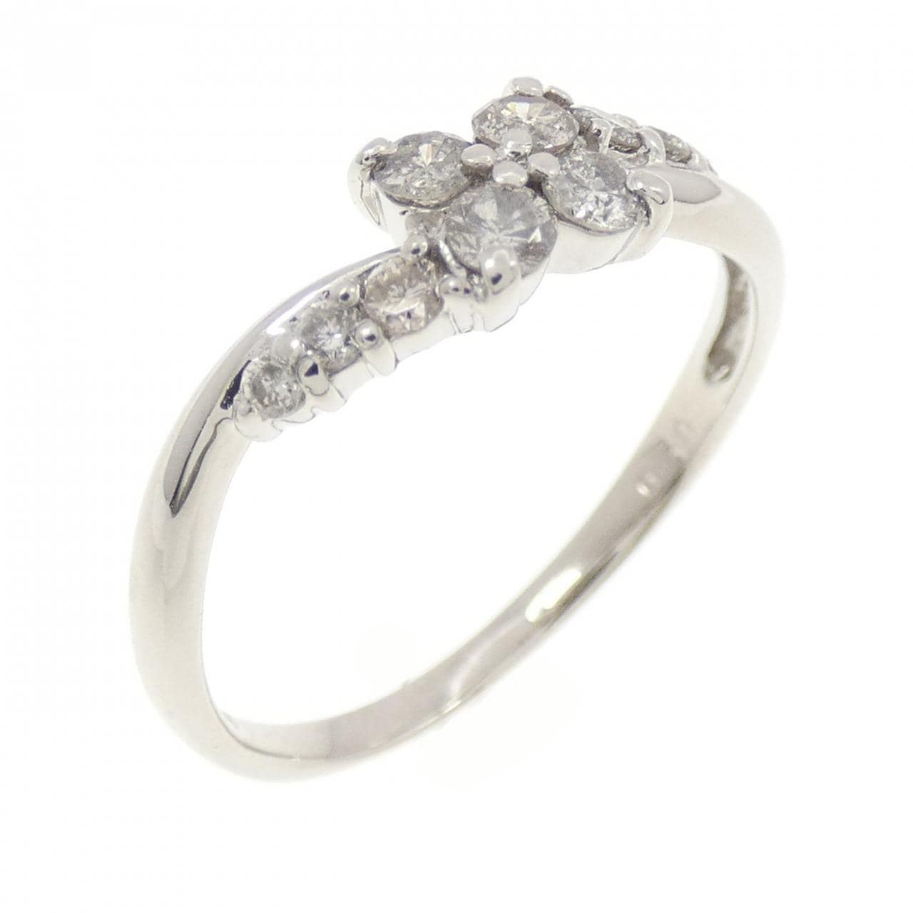 PT900 フラワー ダイヤモンド リング 0.30CT
