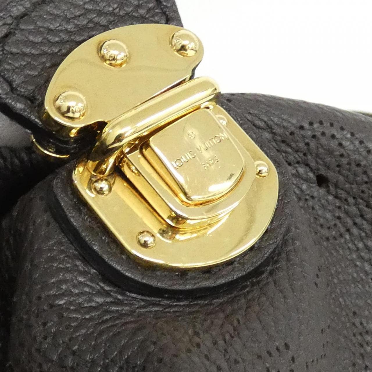 ルイヴィトン マヒナ XL M95892 バッグ