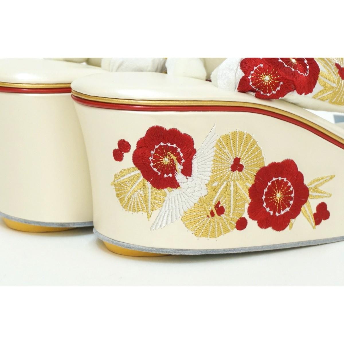【新品】女草履　松竹梅と鶴