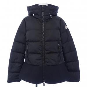 モンクレール MONCLER ダウンジャケット