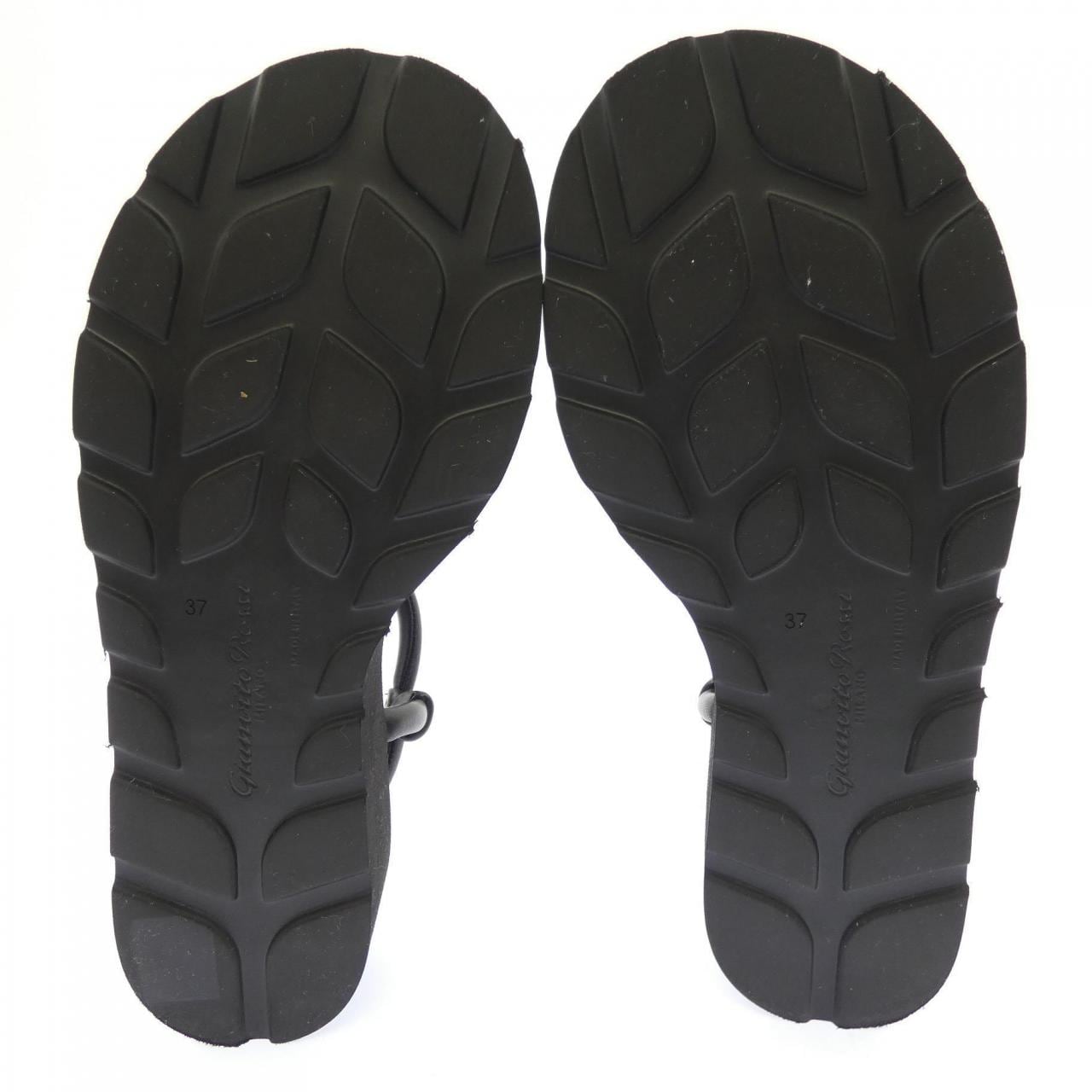 ジャンヴィトロッシ GIANVITO ROSSI サンダル