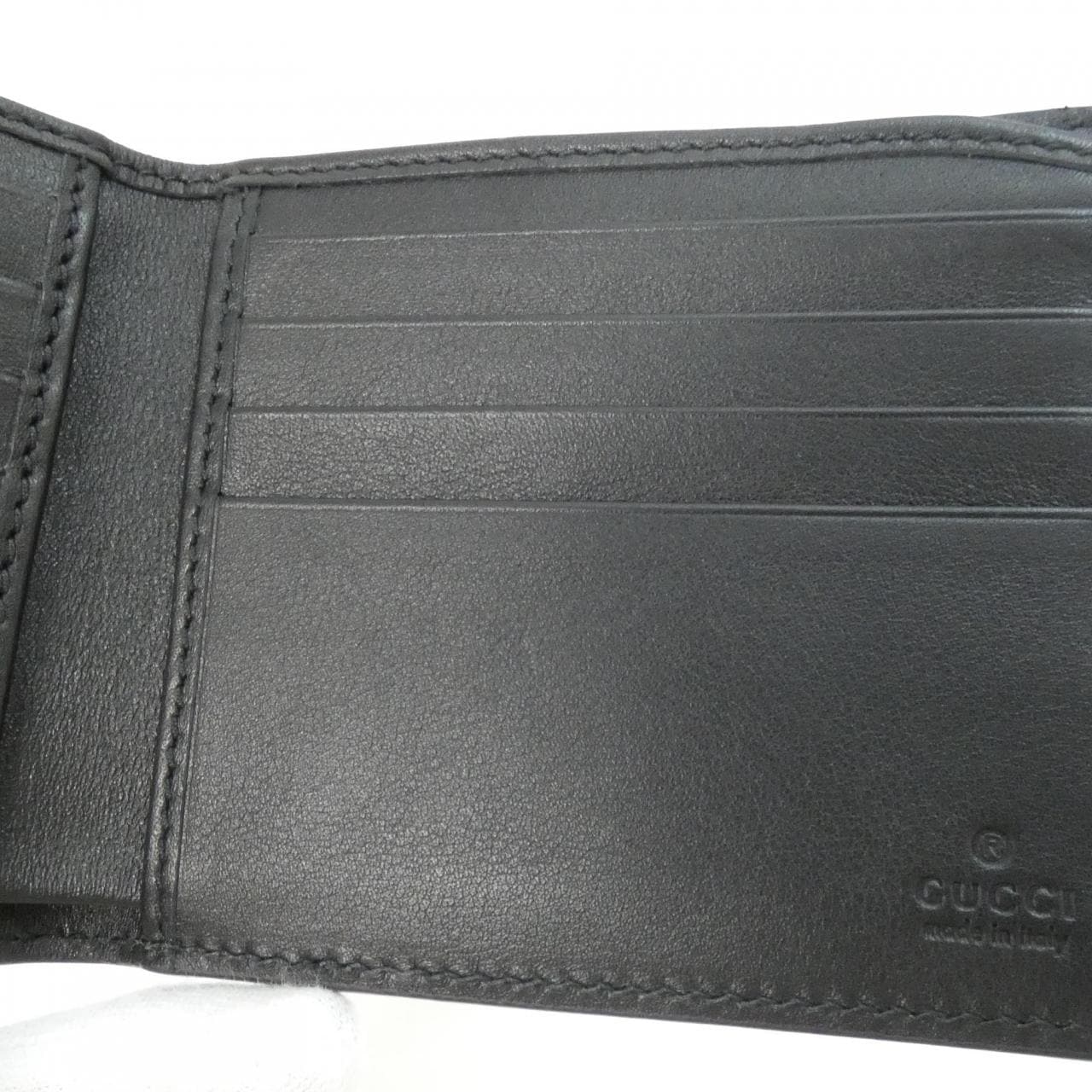 グッチ 835001 AAE1T 札入れ