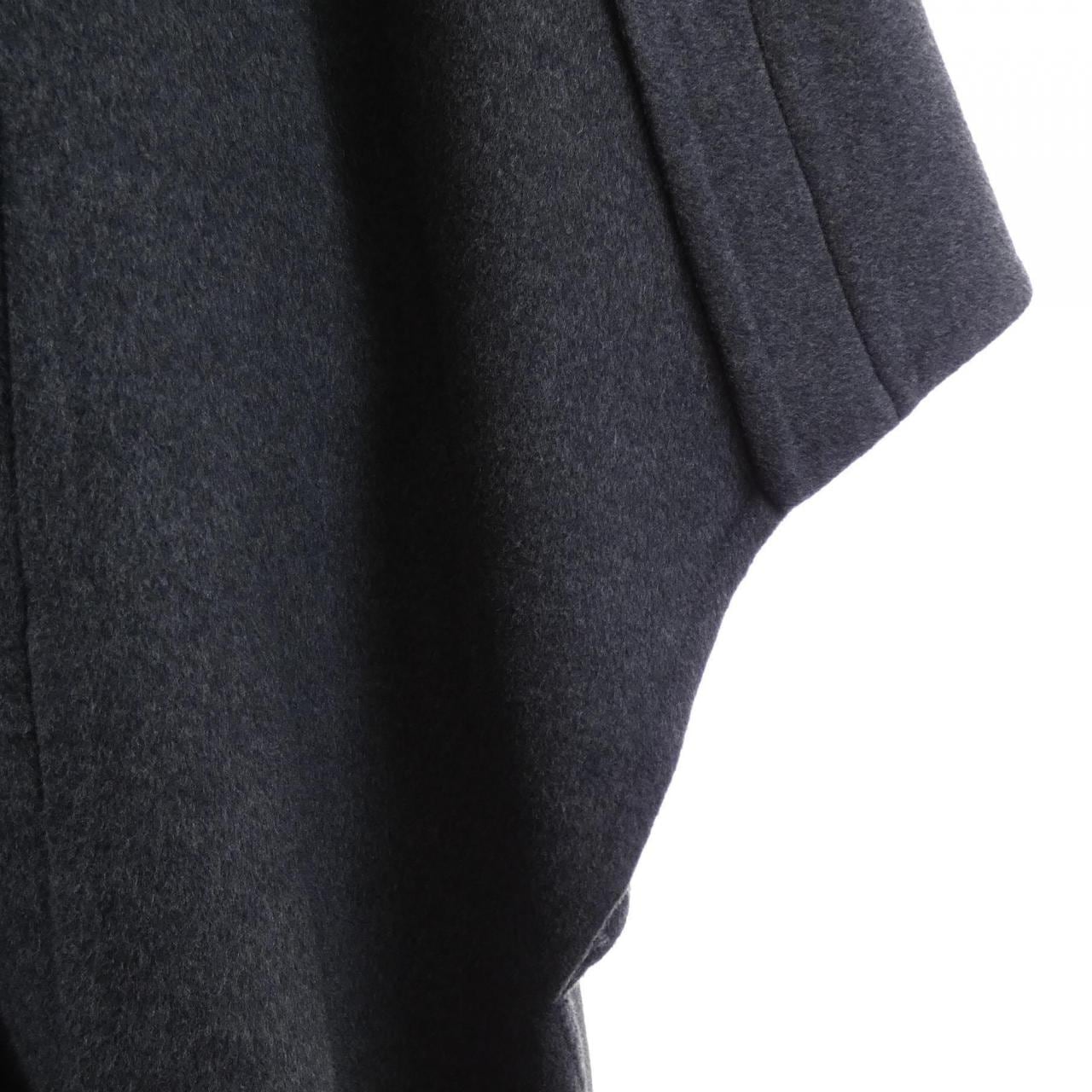 ルイヴィトン LOUIS VUITTON FDCO10QWE ケープ