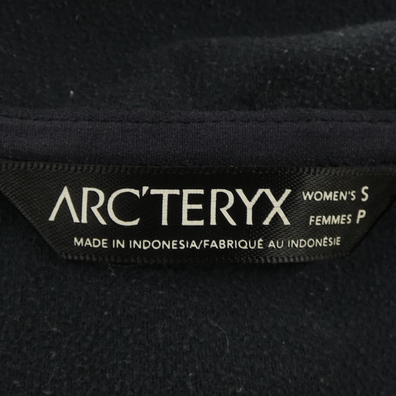 アークテリクス ARC'TERYX パーカー