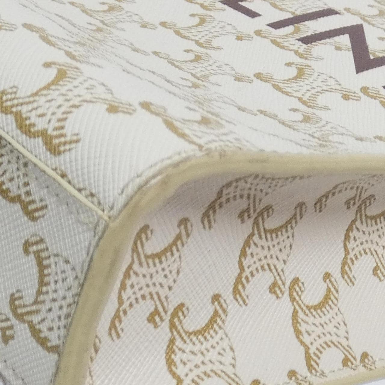 セリーヌ ミニ バーティカル カバ 194372BZK バッグ