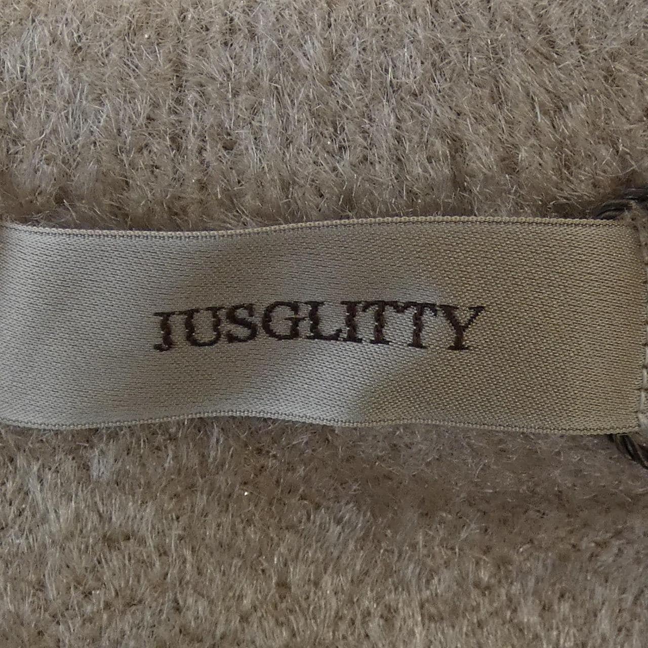 JUSGLITTY针织衫