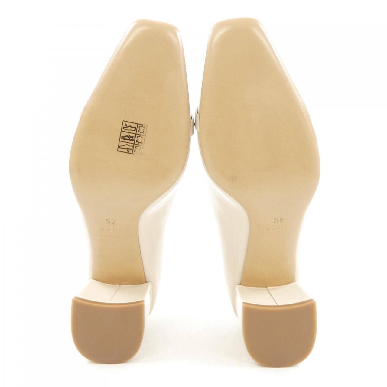 サルヴァトーレフェラガモ SALVATORE FERRAGAMO パンプス