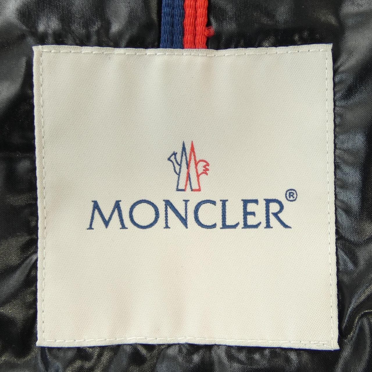 モンクレール MONCLER ダウンジャケット