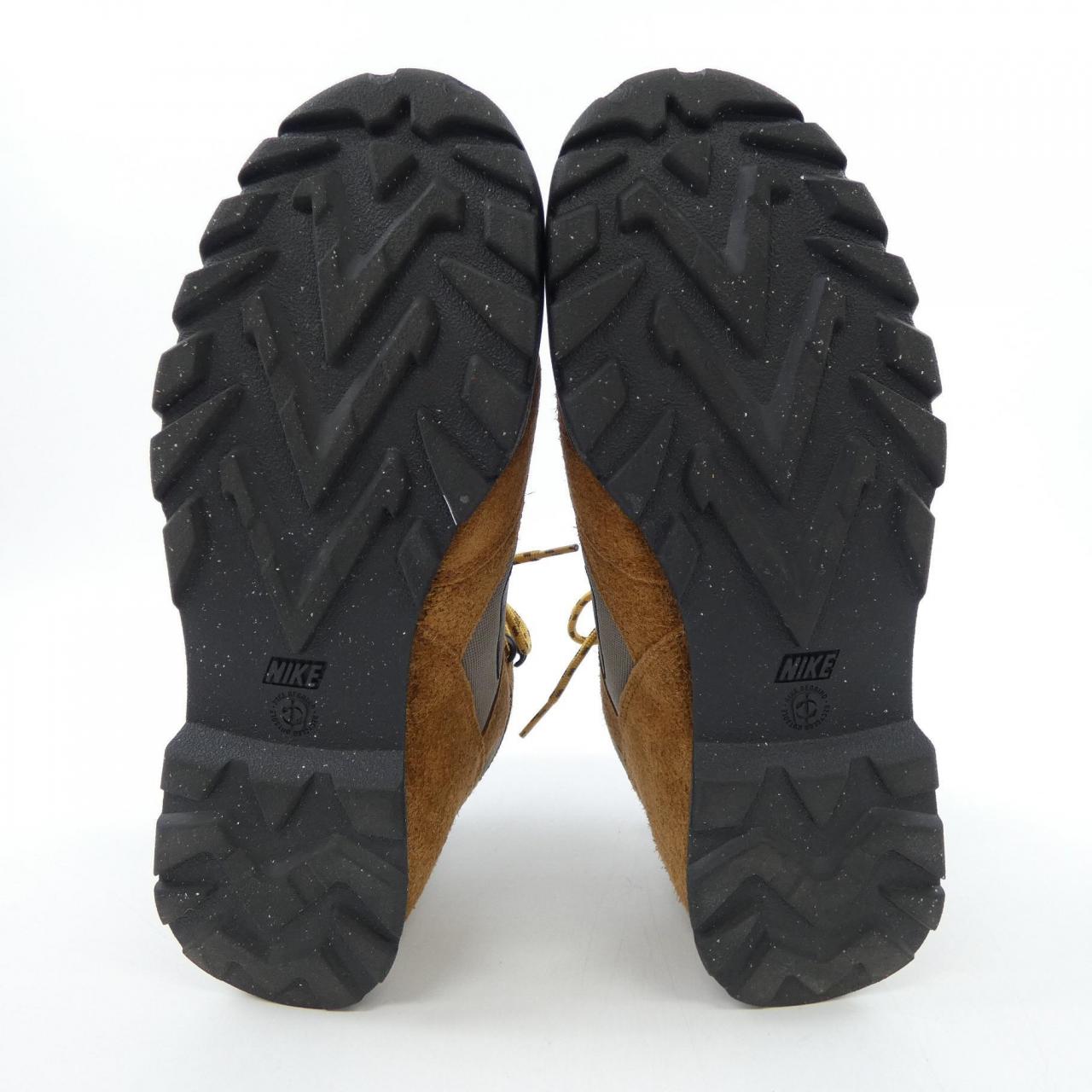 ナイキ NIKE FD0212-200 ブーツ