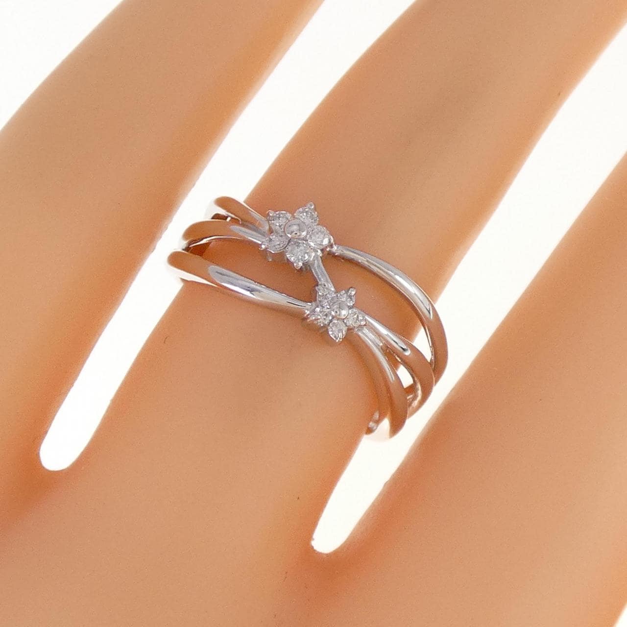 K18WG flower Diamond ring 0.10CT